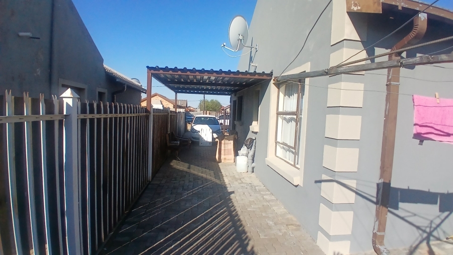 2 Bedroom Property for Sale in Mandela View Free State